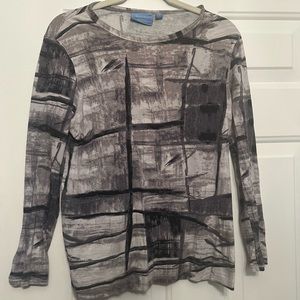 Simply Vera  Sleeve knit top in black &grey size L